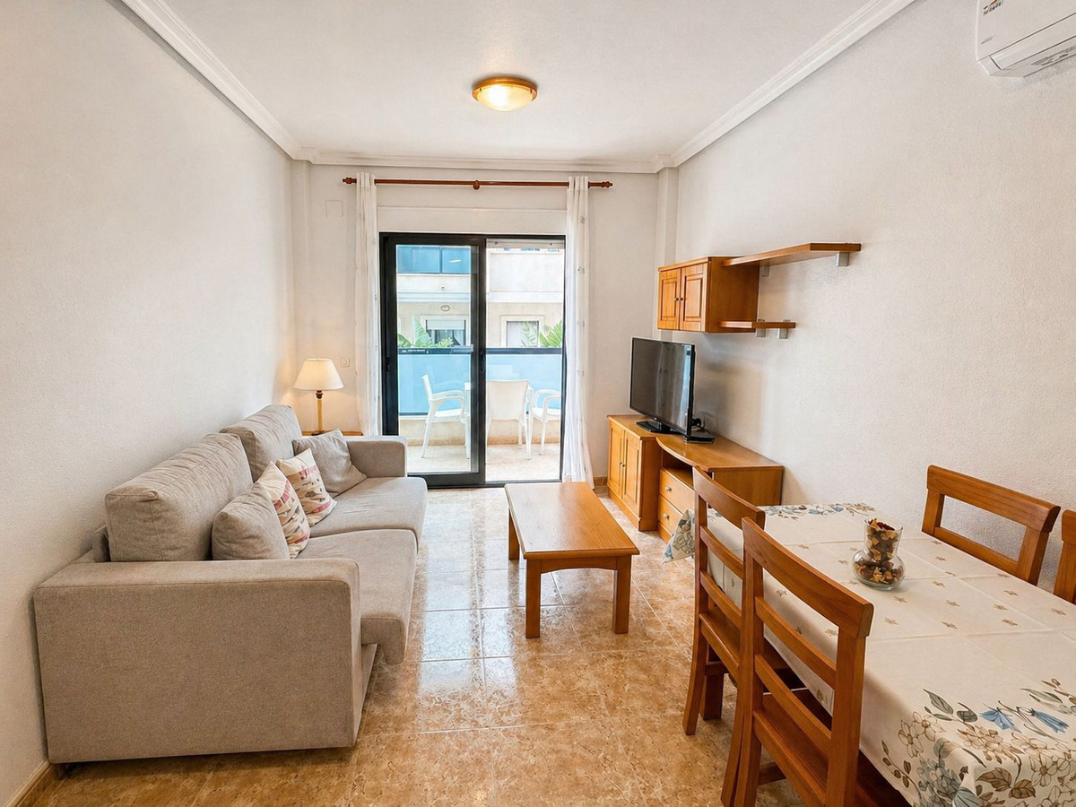 Se vende Apartamento Planta Media de 2 dormitorios en Costa Blanca, Alicante, España