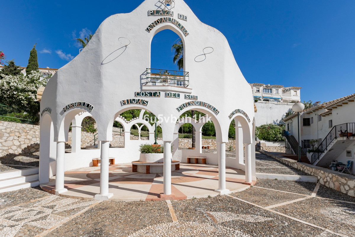 2 Bed Townhouse for sale in Benalmadena Costa Costa Del Sol, Málaga, Spain