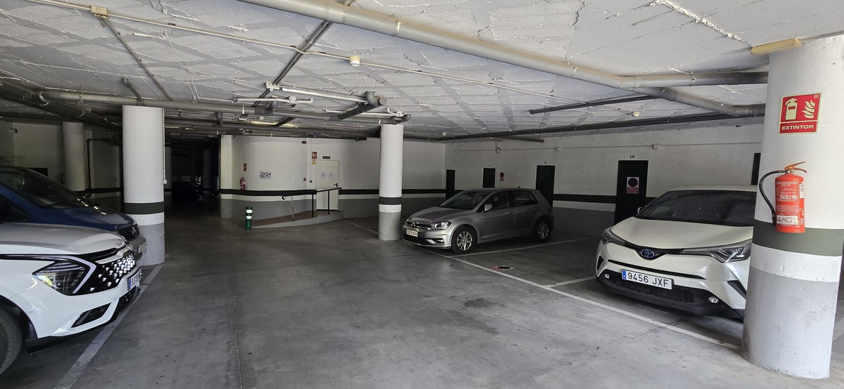 Se vende Apartamento Planta Media de 2 dormitorios en Costa Del Sol, Málaga, España