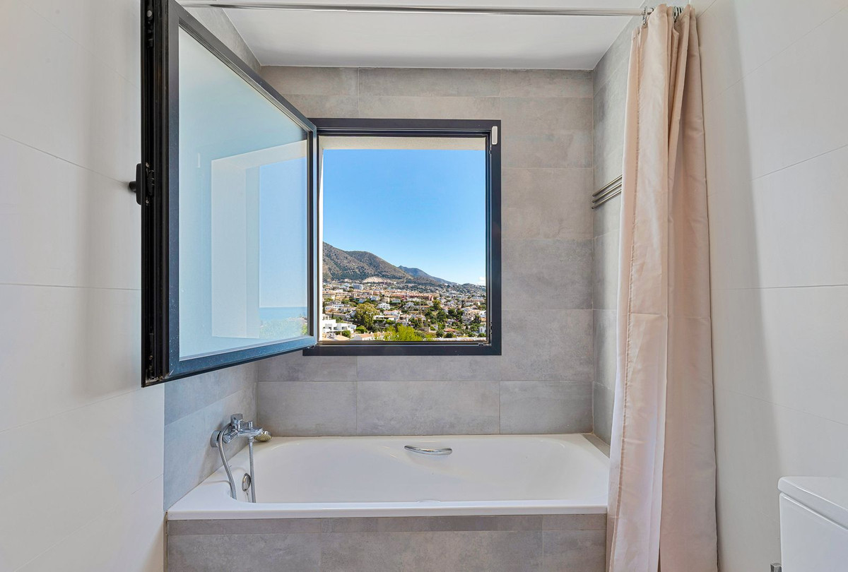 Se vende Adosada de 3 dormitorios en Costa Del Sol, Málaga, España
