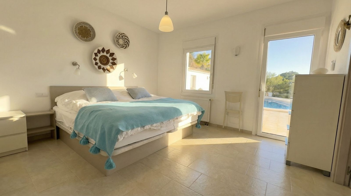 4 Bed Townhouse for sale in Guaro Costa Del Sol, Málaga, Spain