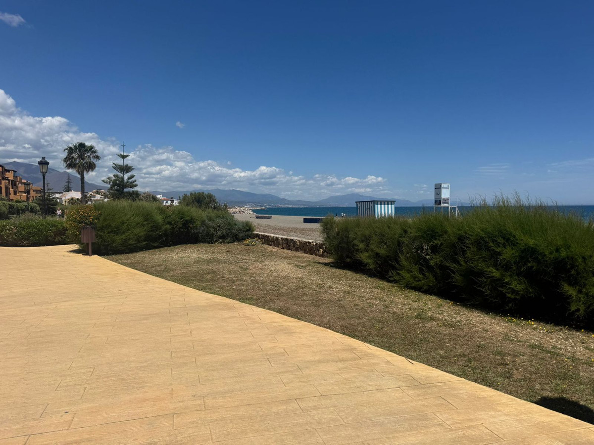 2 Bed Apartment for sale in Manilva Costa Del Sol, Málaga, Spain