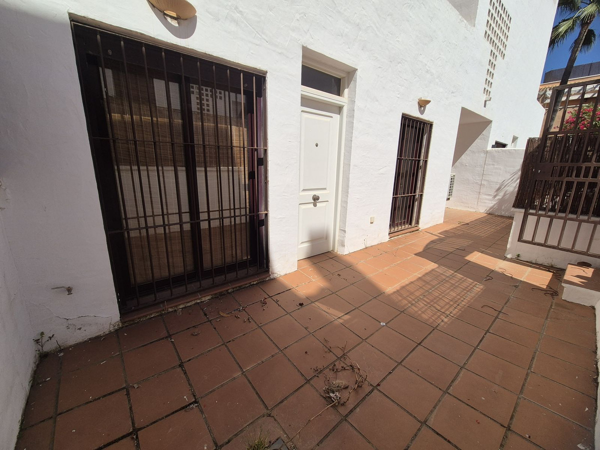 Se vende Apartamento Planta Baja de 2 dormitorios en Costa Del Sol, Málaga, España