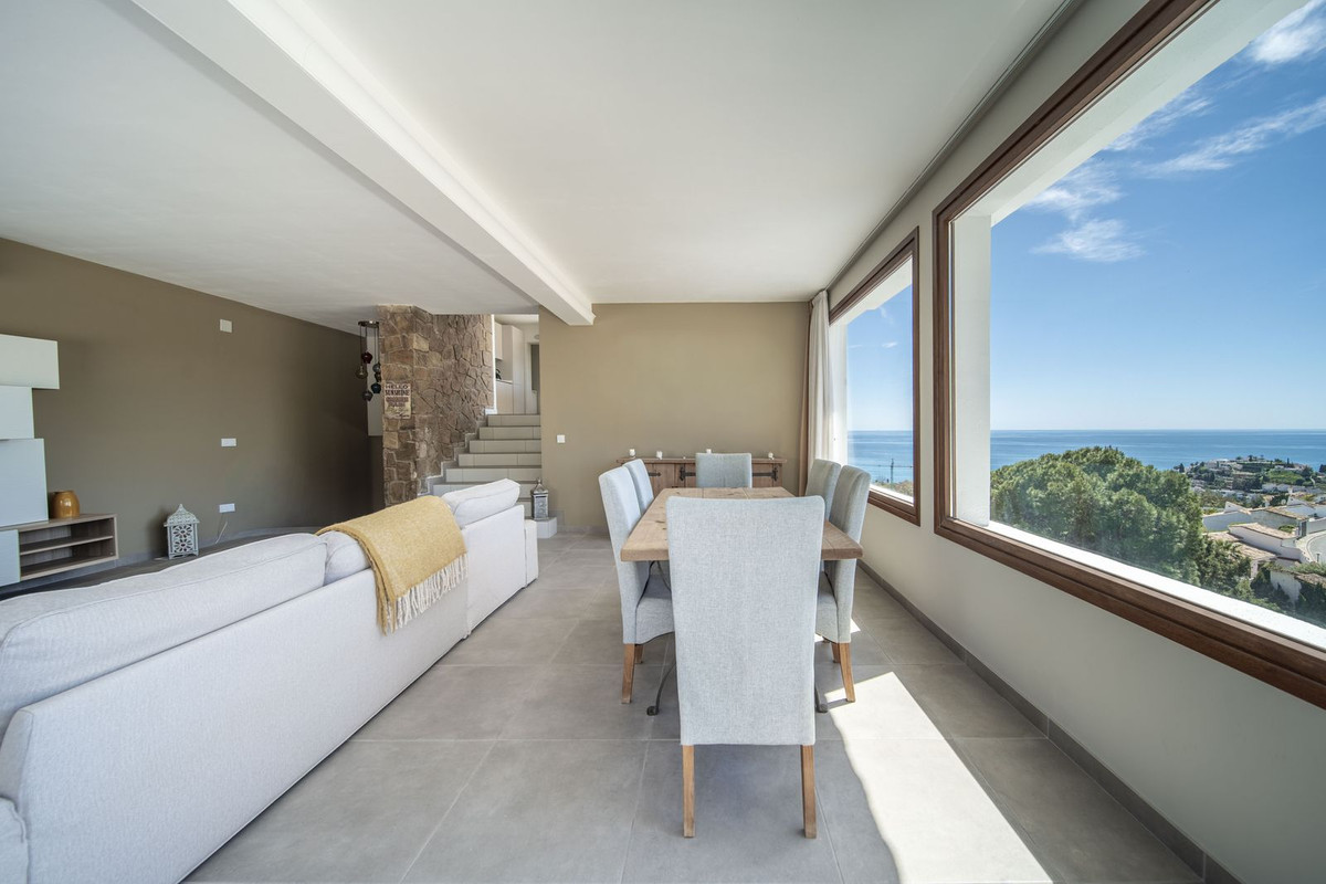 Se vende Villa - Chalet de 5 dormitorios en Costa Del Sol, Málaga, España