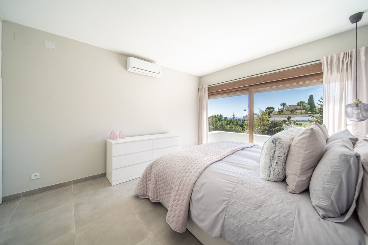 Se vende Villa - Chalet de 5 dormitorios en Costa Del Sol, Málaga, España