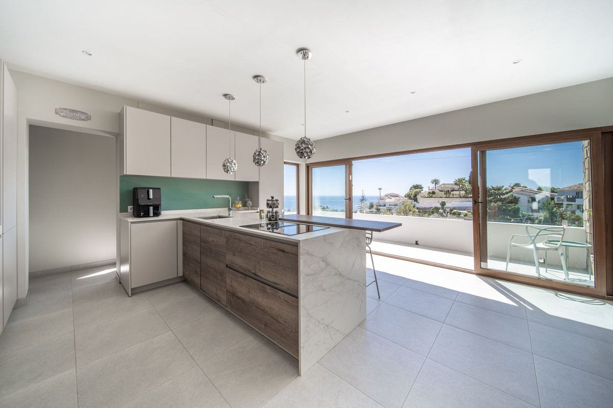 Se vende Villa - Chalet de 5 dormitorios en Costa Del Sol, Málaga, España