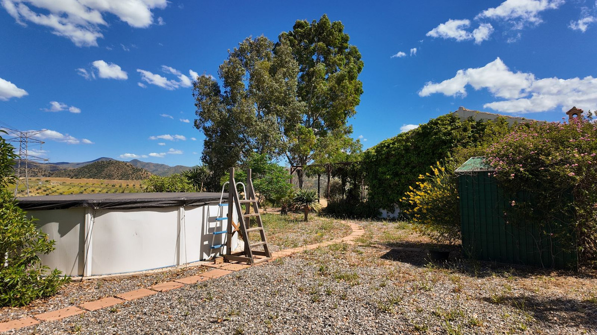 Se vende Finca - Cortijo de 2 dormitorios en Costa Del Sol, Málaga, España