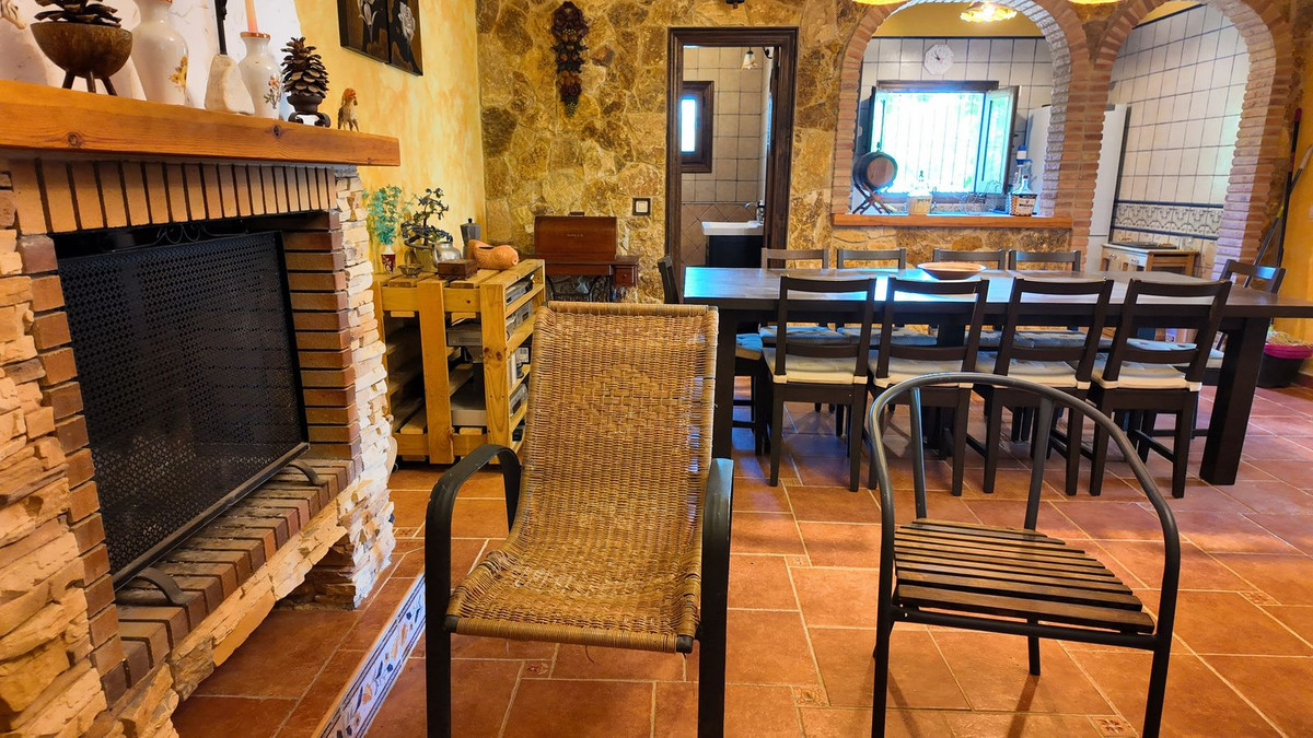Se vende Finca - Cortijo de 2 dormitorios en Costa Del Sol, Málaga, España
