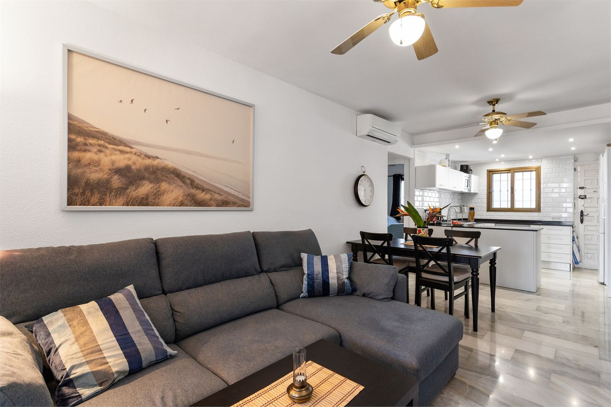 2 Bed Apartment for sale in Riviera Del Sol Costa Del Sol, Málaga, Spain