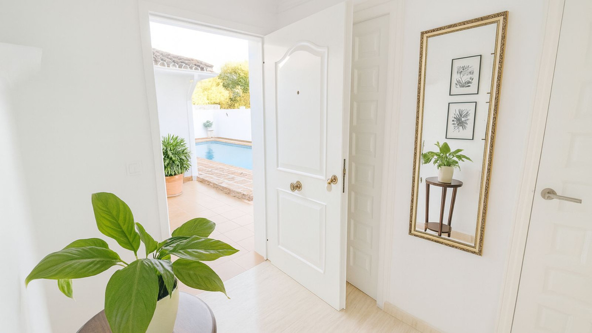 4 Bed Townhouse for sale in El Rosario Costa Del Sol, Málaga, Spain