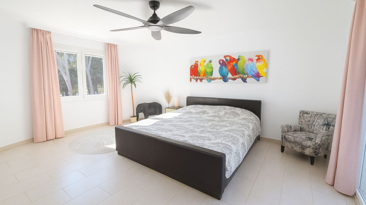 4 Bed Townhouse for sale in El Rosario Costa Del Sol, Málaga, Spain