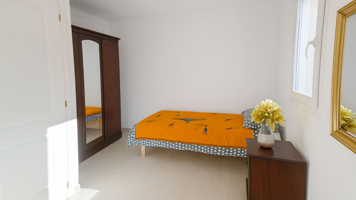 4 Bed Townhouse for sale in El Rosario Costa Del Sol, Málaga, Spain
