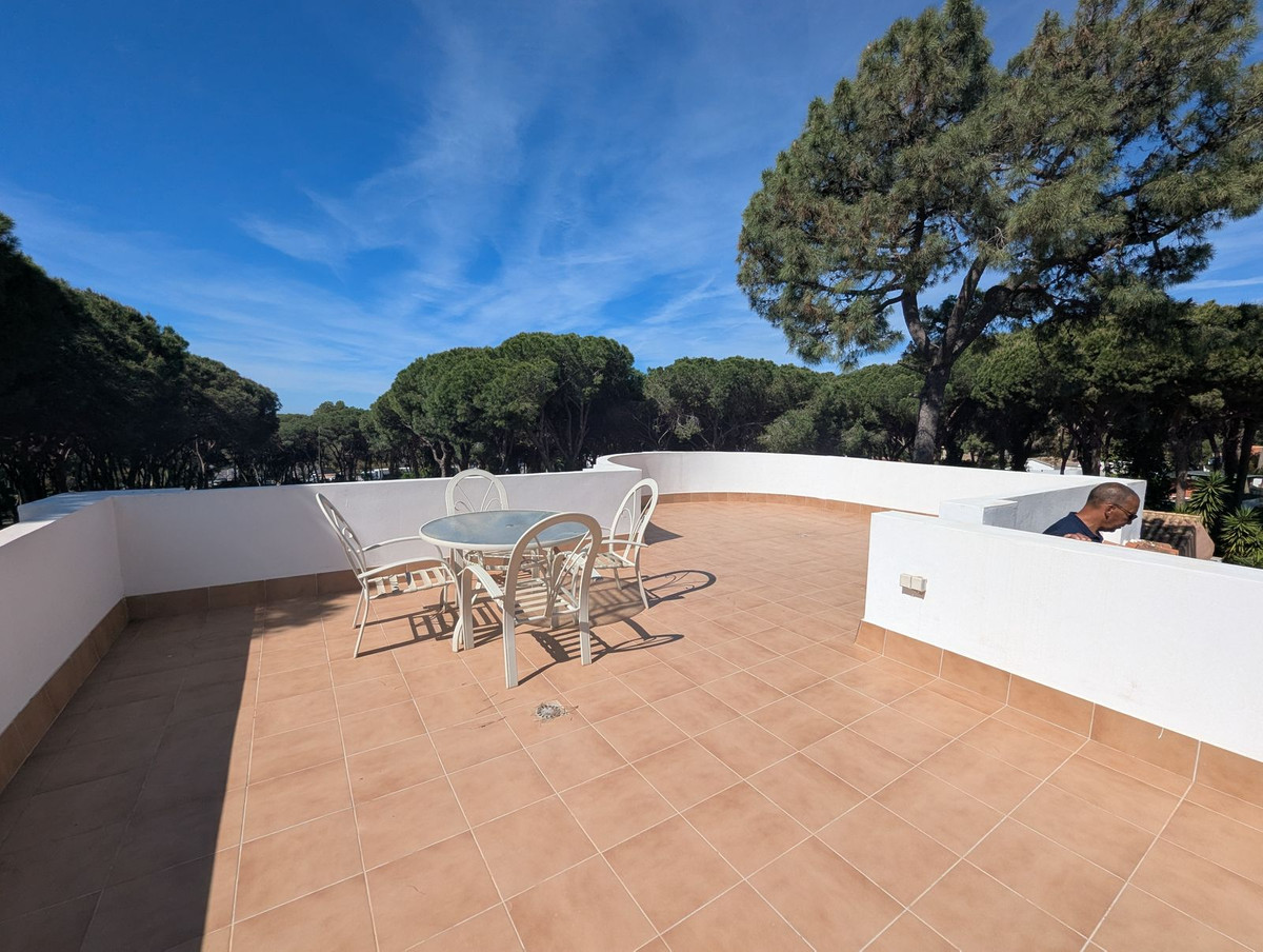 4 Bed Townhouse for sale in El Rosario Costa Del Sol, Málaga, Spain