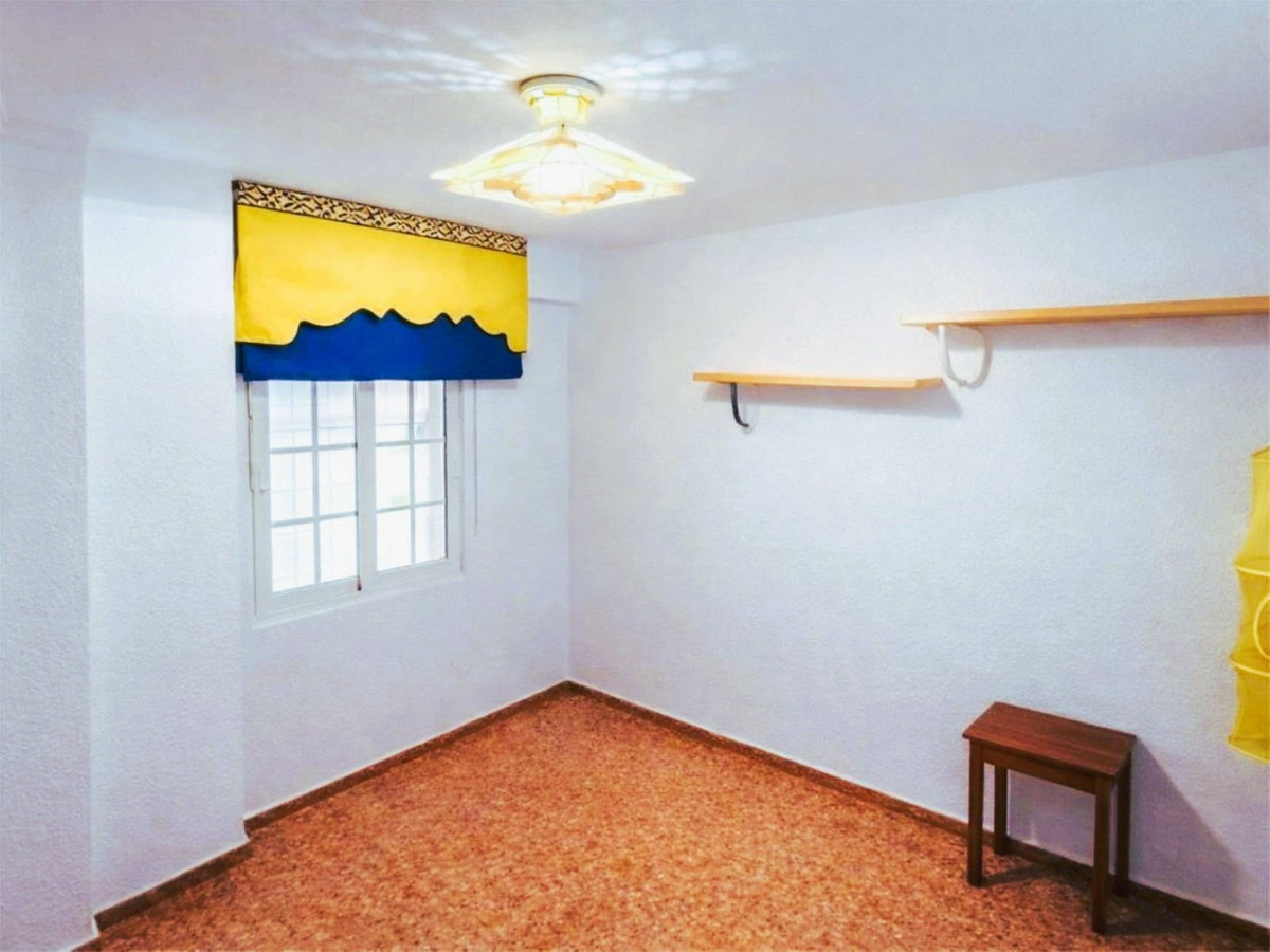 Se vende Apartamento Planta Media de 3 dormitorios en Costa Del Sol, Málaga, España