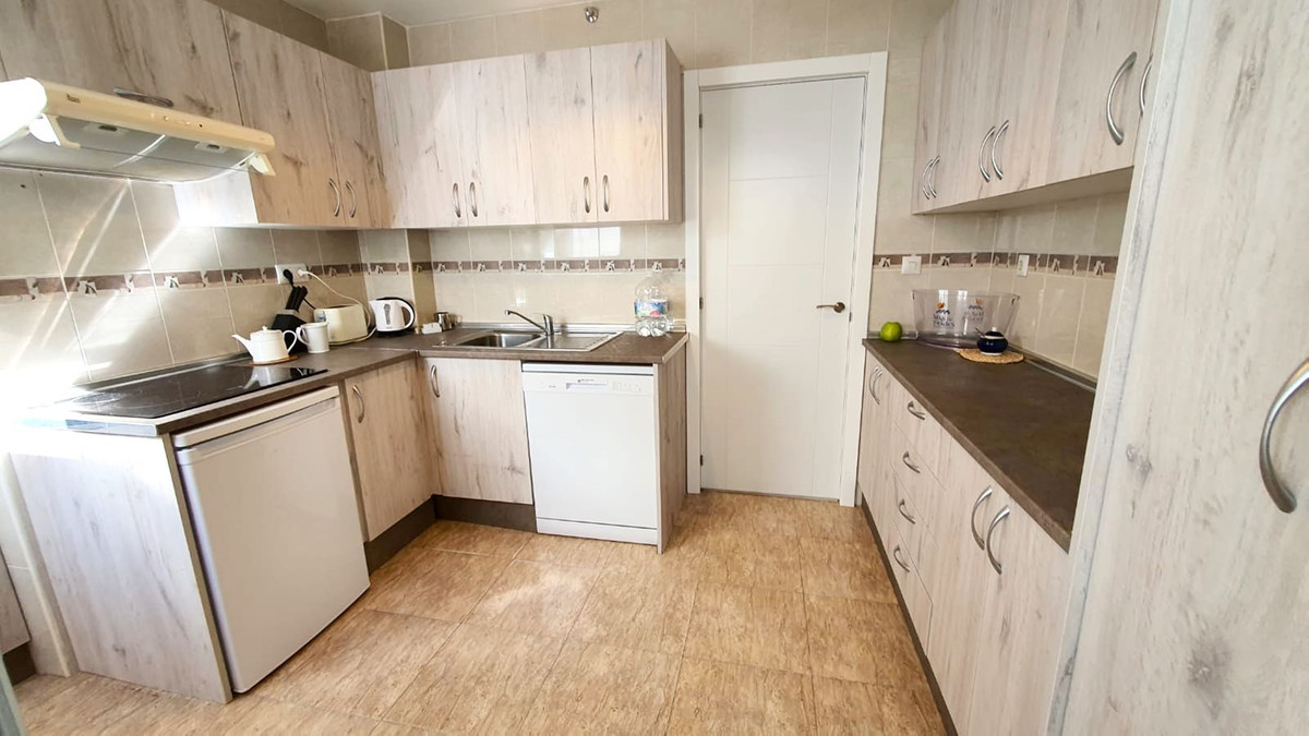 3 Bed Apartment for sale in Fuengirola Costa Del Sol, Málaga, Spain