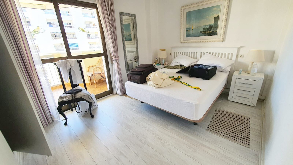 3 Bed Apartment for sale in Fuengirola Costa Del Sol, Málaga, Spain