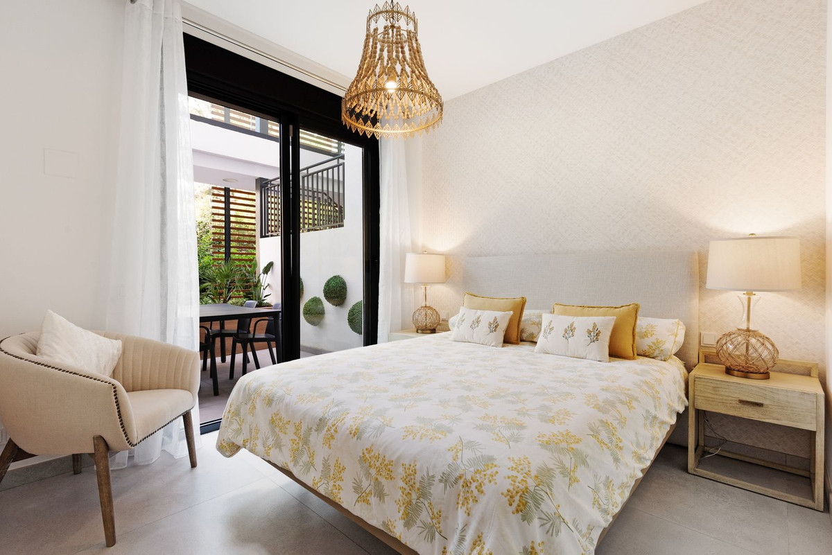 Se vende Apartamento Planta Baja de 3 dormitorios en Costa Del Sol, Málaga, España