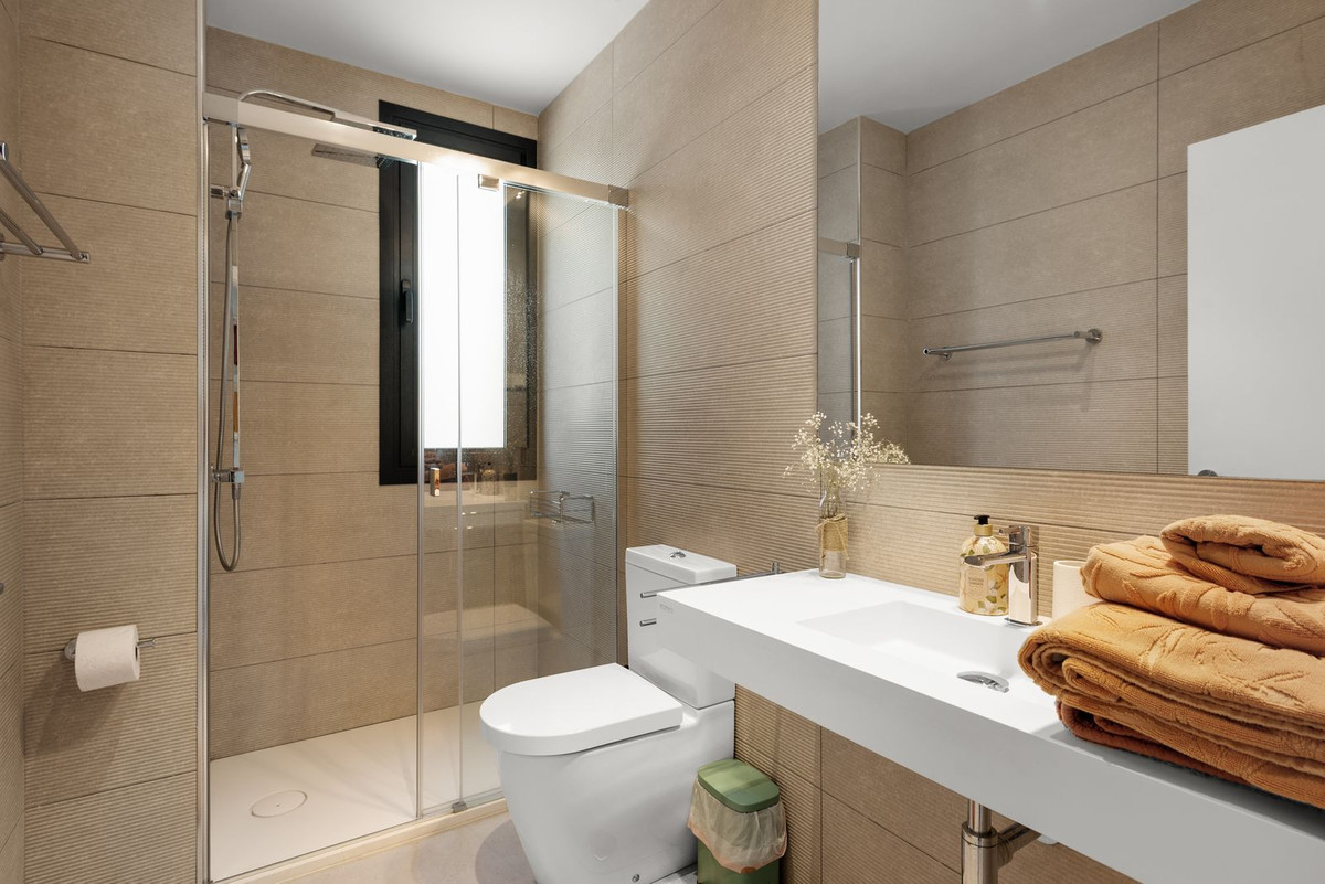 Se vende Apartamento Planta Baja de 3 dormitorios en Costa Del Sol, Málaga, España