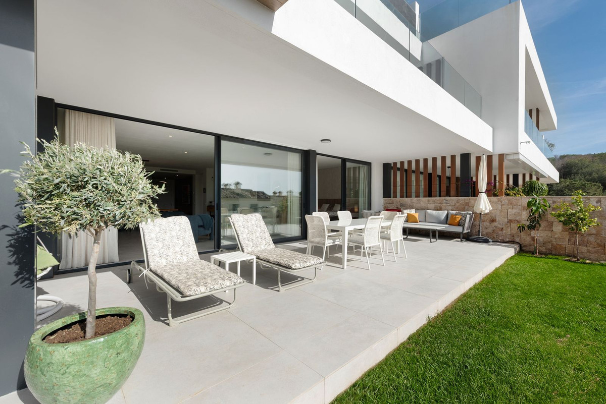 Se vende Apartamento Planta Baja de 3 dormitorios en Costa Del Sol, Málaga, España