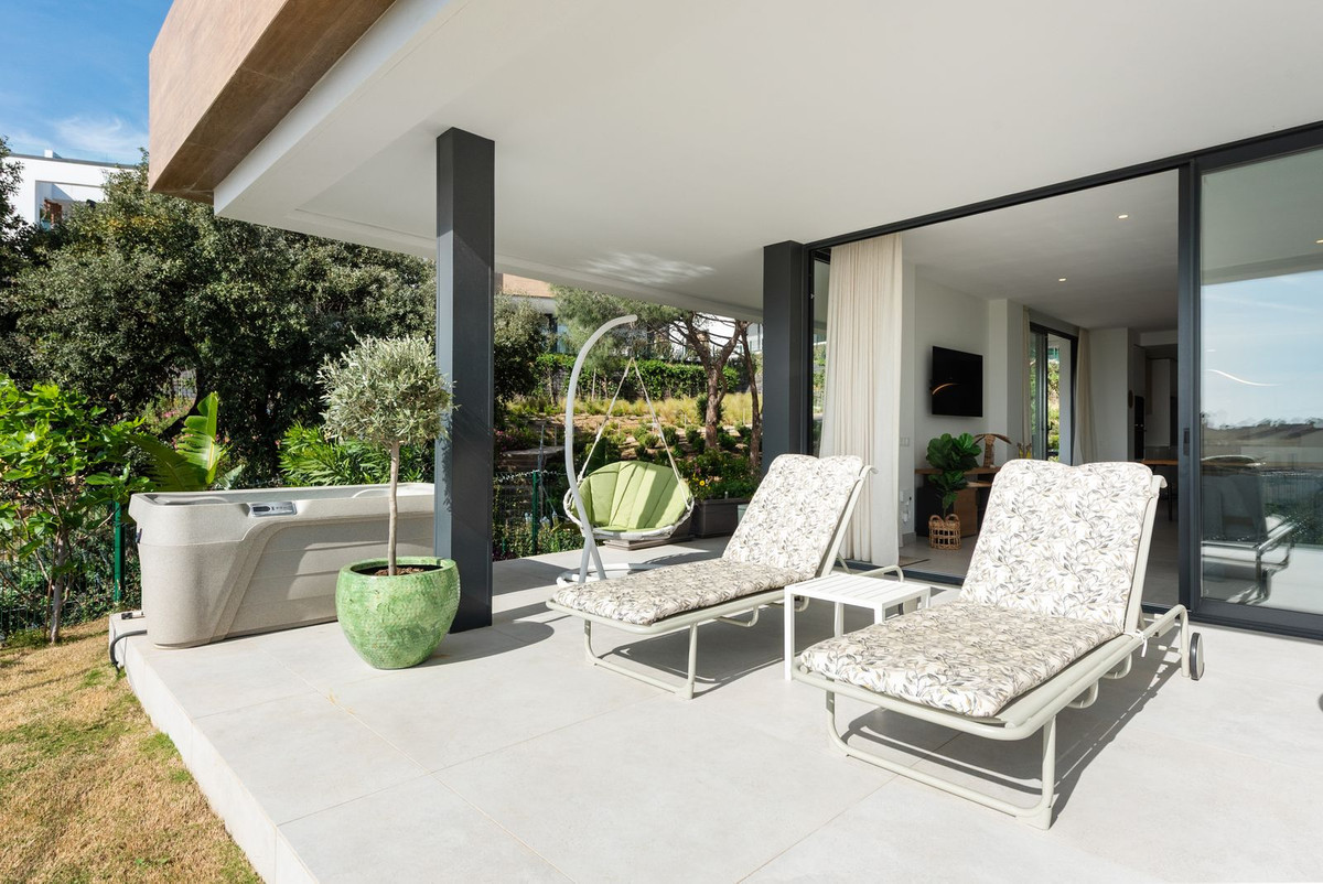 Se vende Apartamento Planta Baja de 3 dormitorios en Costa Del Sol, Málaga, España