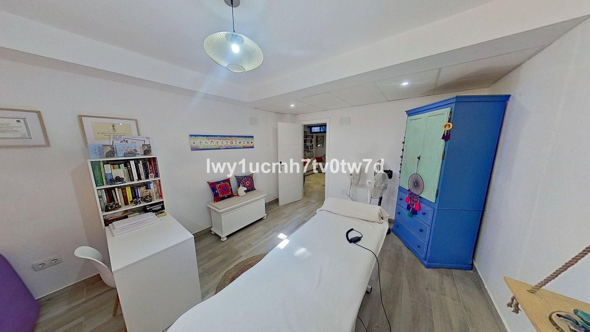 5 Bed Townhouse for sale in Alhaurín De La Torre Costa Del Sol, Málaga, Spain