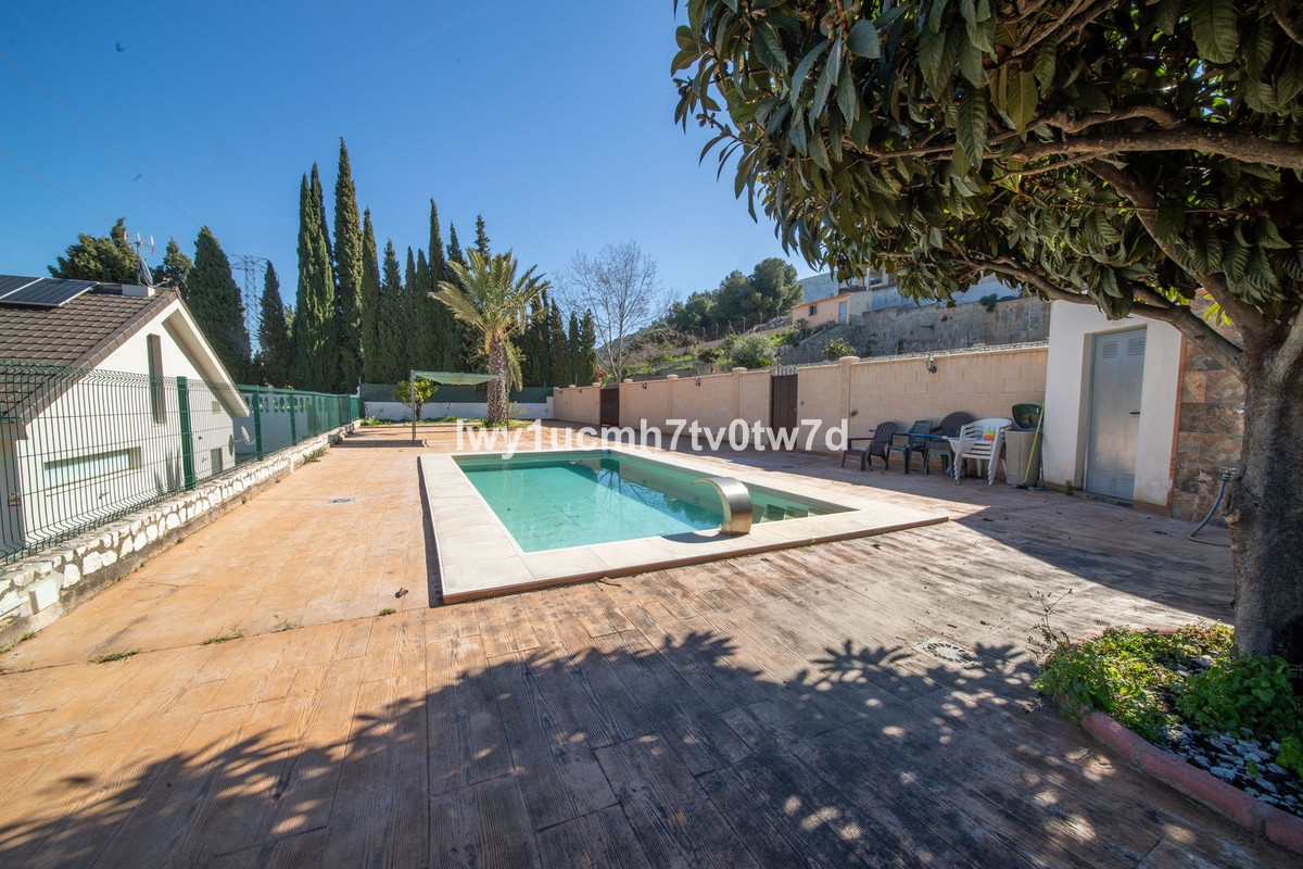 5 Bed Townhouse for sale in Alhaurín De La Torre Costa Del Sol, Málaga, Spain