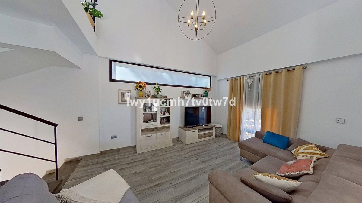 5 Bed Townhouse for sale in Alhaurín De La Torre Costa Del Sol, Málaga, Spain