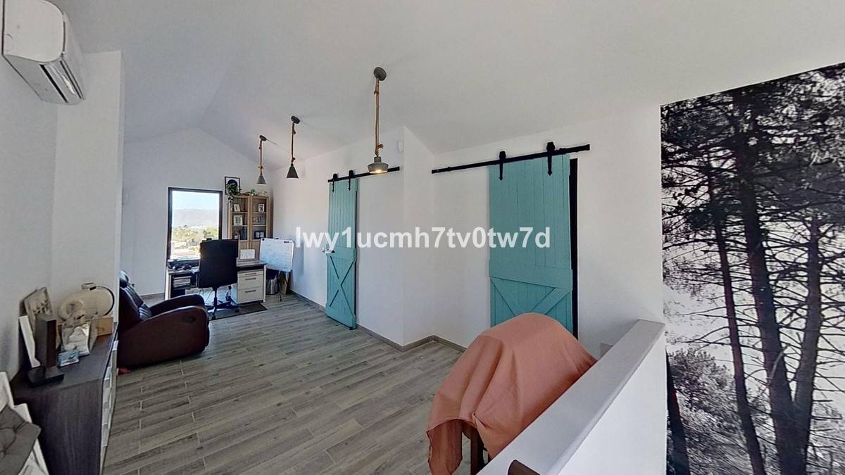 5 Bed Townhouse for sale in Alhaurín De La Torre Costa Del Sol, Málaga, Spain