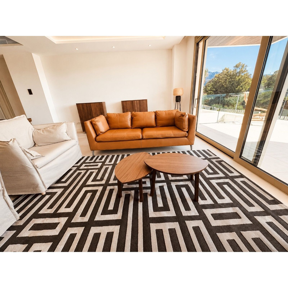 3 Bed Apartment for sale in The Golden Mile Costa Del Sol, Málaga, Spain