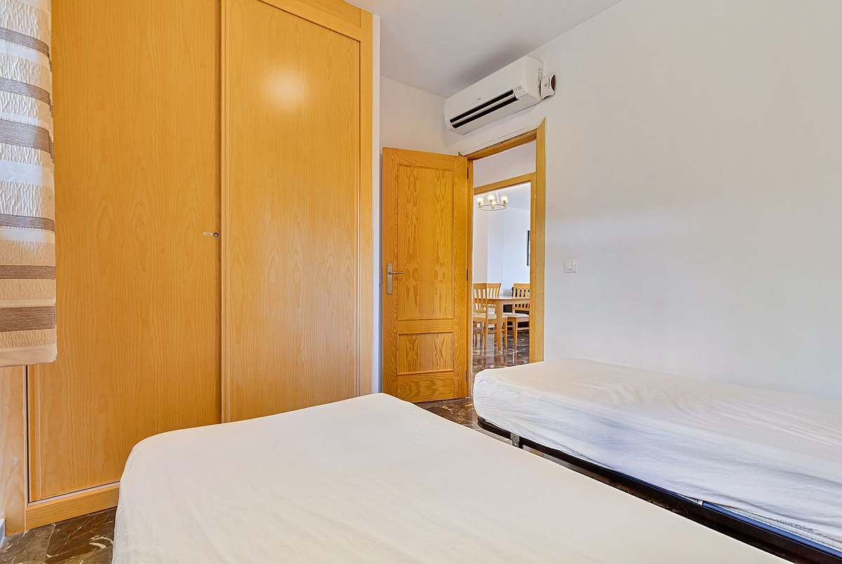 2 Bed Apartment for sale in Fuengirola Costa Del Sol, Málaga, Spain