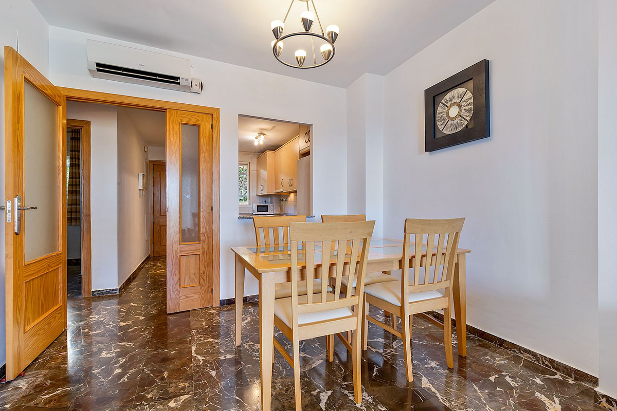 2 Bed Apartment for sale in Fuengirola Costa Del Sol, Málaga, Spain