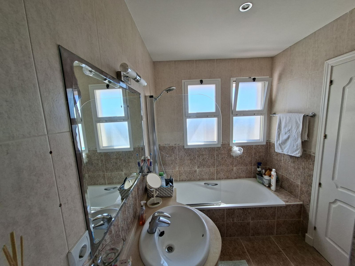 Se vende Adosada de 3 dormitorios en Costa Del Sol, Málaga, España