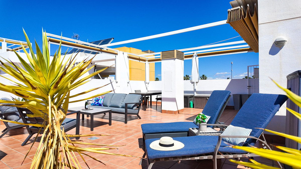 Se vende Ático de 2 dormitorios en Costa Blanca, Alicante, España
