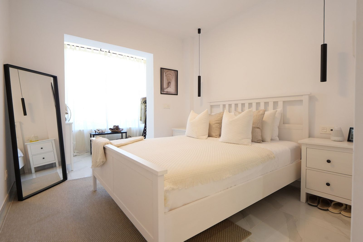 3 Bed Apartment for sale in Cabopino Costa Del Sol, Málaga, Spain