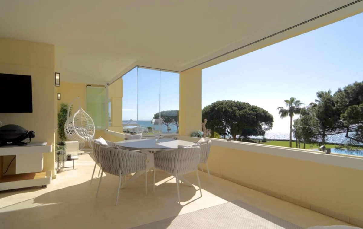 3 Bed Apartment for sale in Cabopino Costa Del Sol, Málaga, Spain