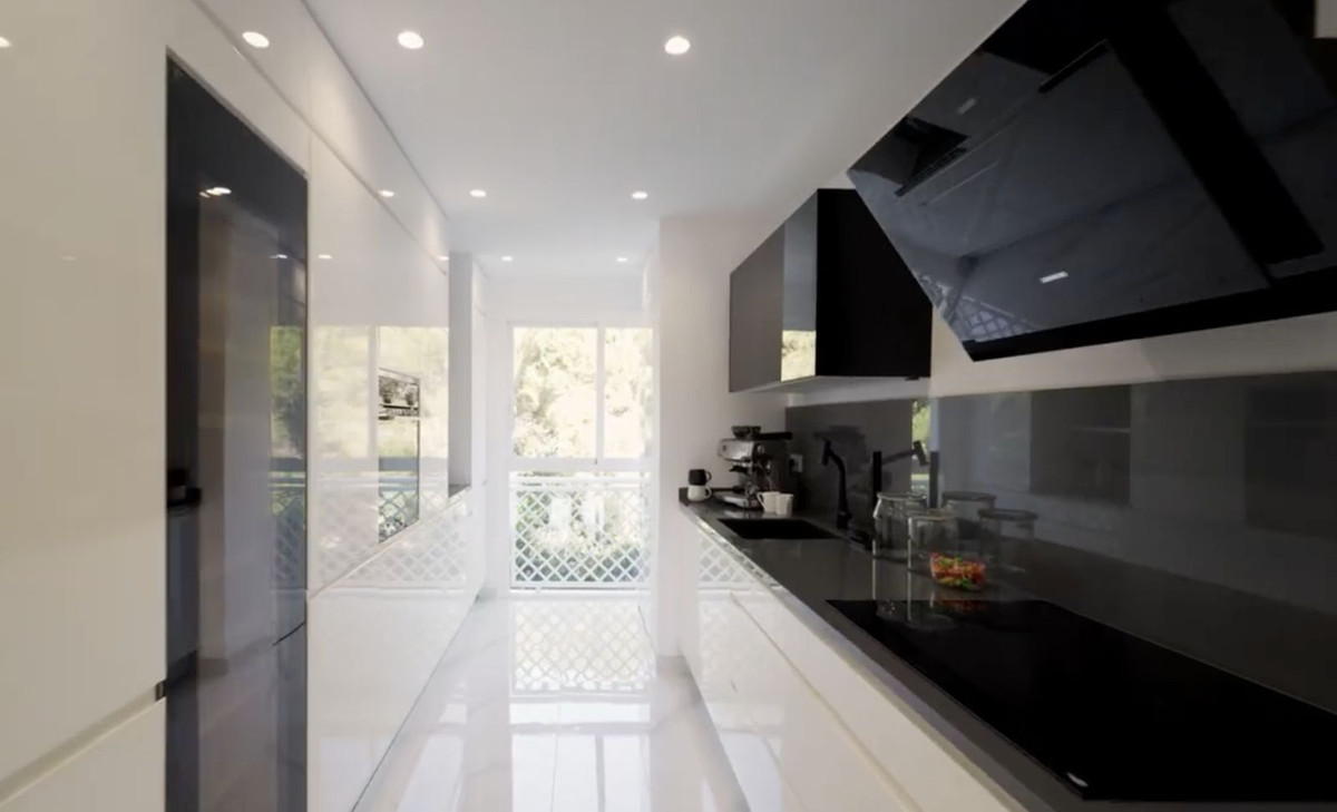 3 Bed Apartment for sale in Cabopino Costa Del Sol, Málaga, Spain
