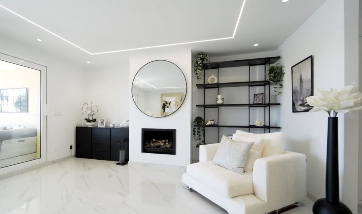 3 Bed Apartment for sale in Cabopino Costa Del Sol, Málaga, Spain