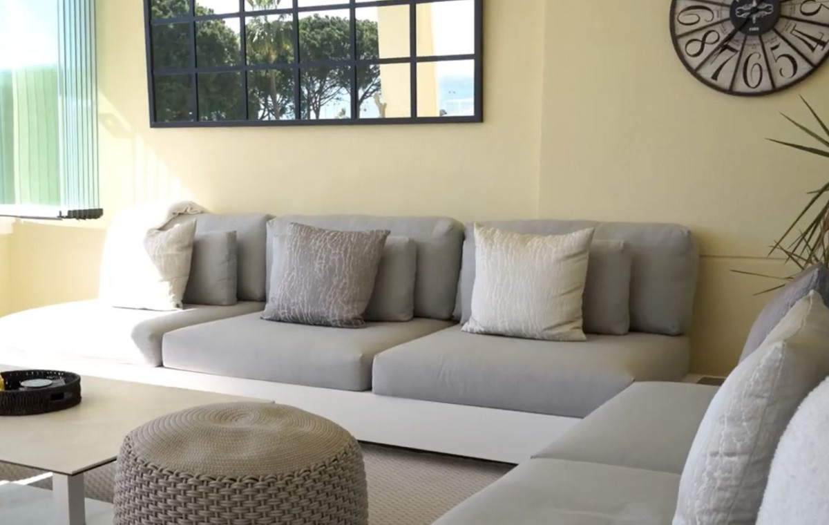 3 Bed Apartment for sale in Cabopino Costa Del Sol, Málaga, Spain