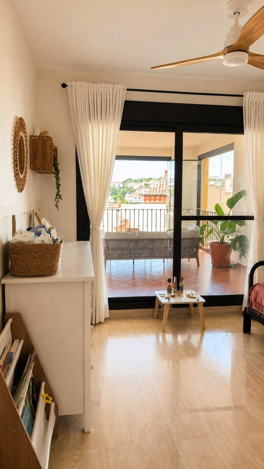 Se vende Apartamento Planta Baja de 3 dormitorios en Costa Del Sol, Málaga, España