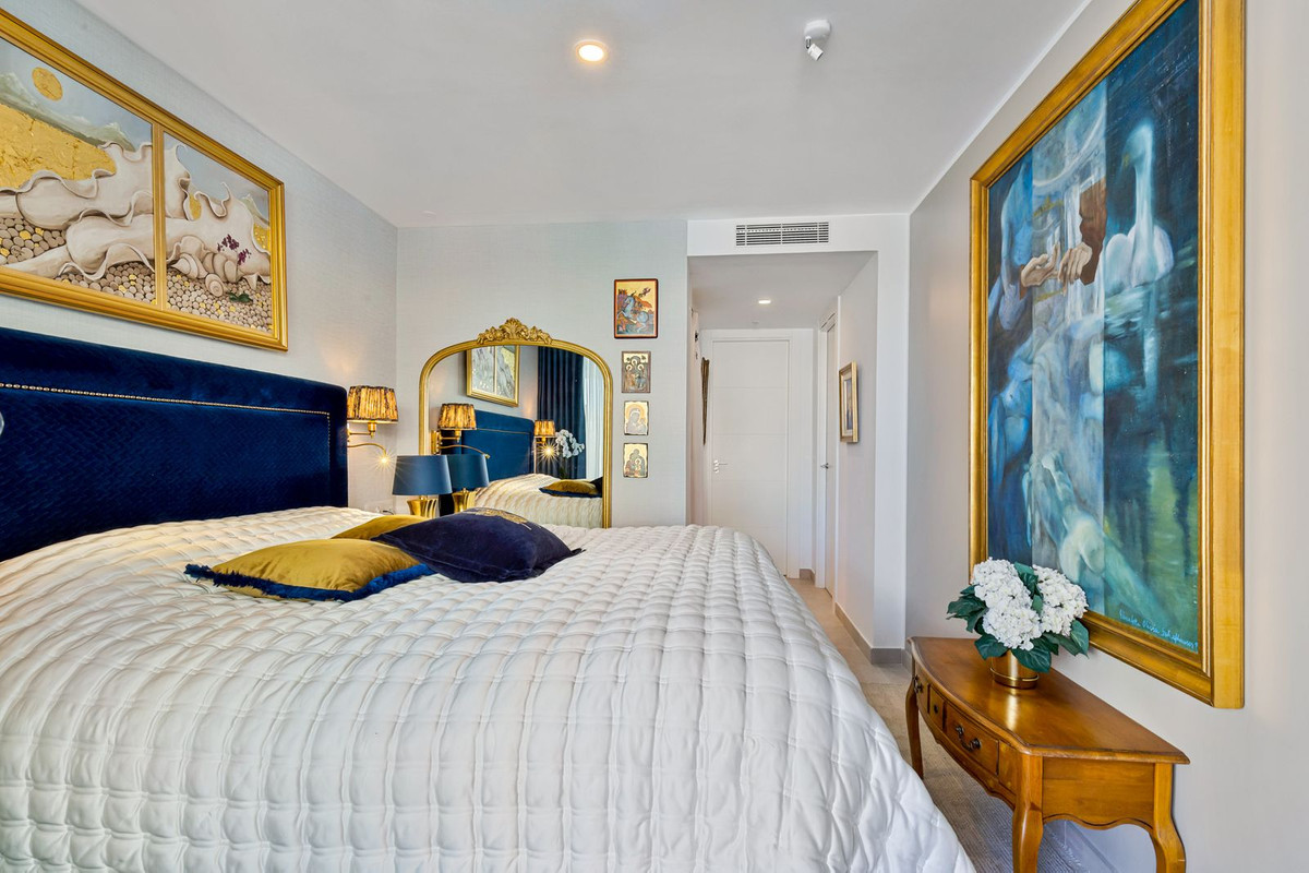 3 Bed Apartment for sale in Fuengirola Costa Del Sol, Málaga, Spain