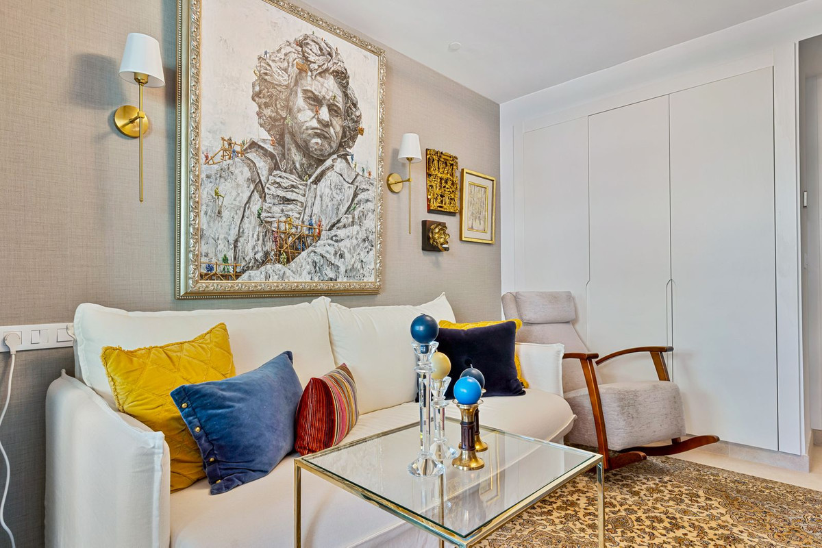 3 Bed Apartment for sale in Fuengirola Costa Del Sol, Málaga, Spain