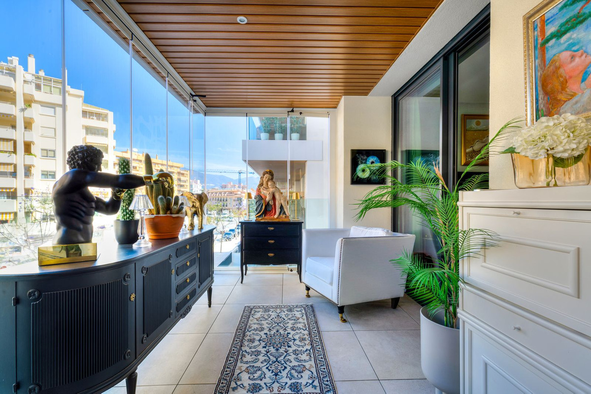 3 Bed Apartment for sale in Fuengirola Costa Del Sol, Málaga, Spain