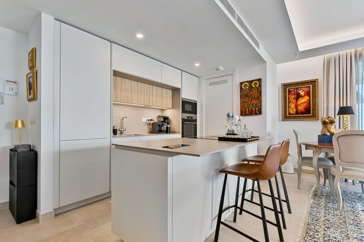 3 Bed Apartment for sale in Fuengirola Costa Del Sol, Málaga, Spain
