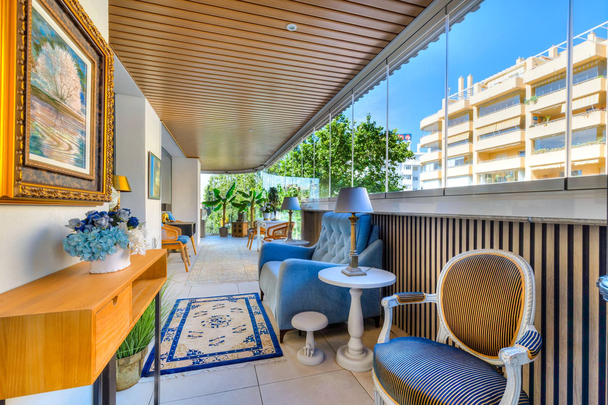 3 Bed Apartment for sale in Fuengirola Costa Del Sol, Málaga, Spain
