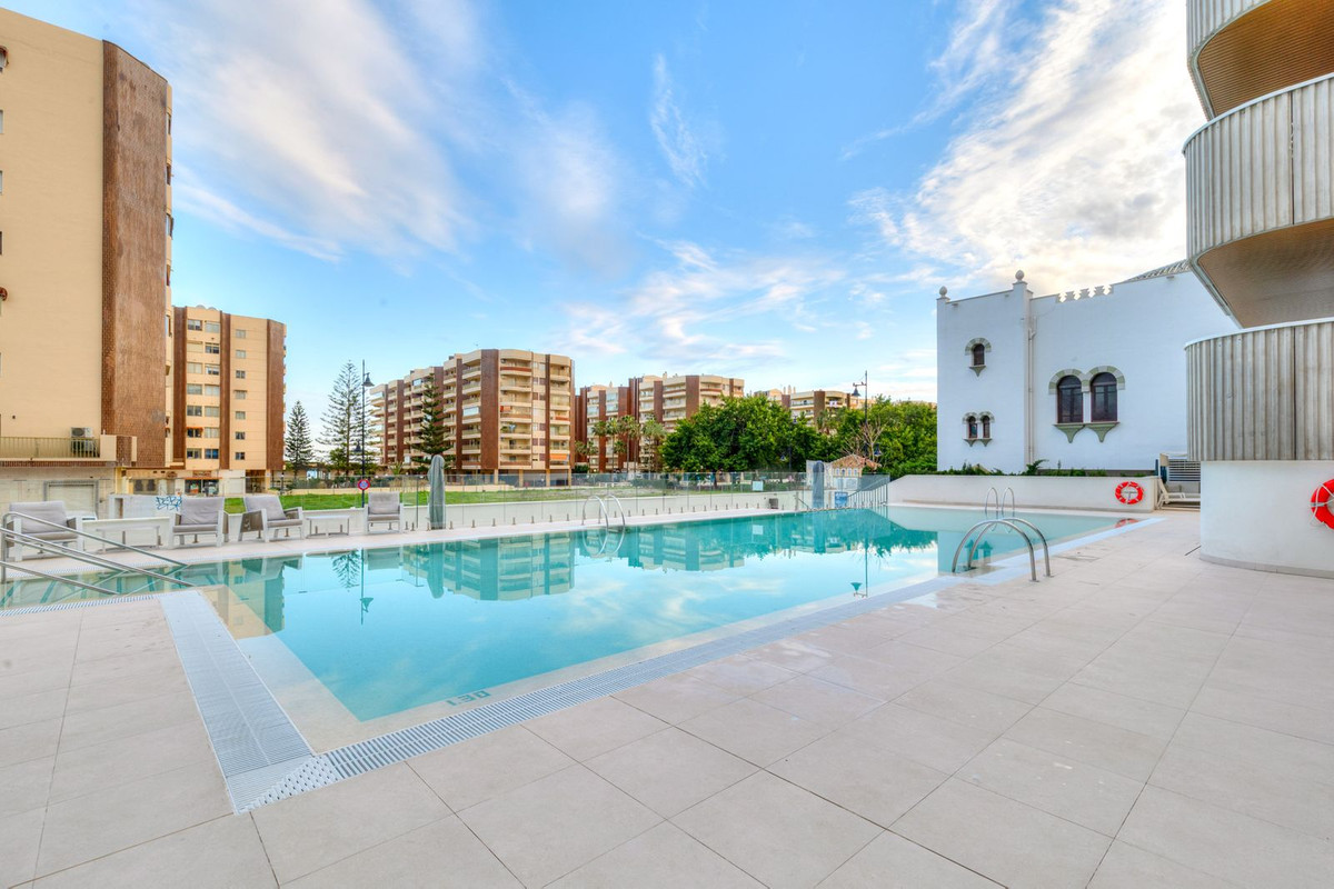 3 Bed Apartment for sale in Fuengirola Costa Del Sol, Málaga, Spain