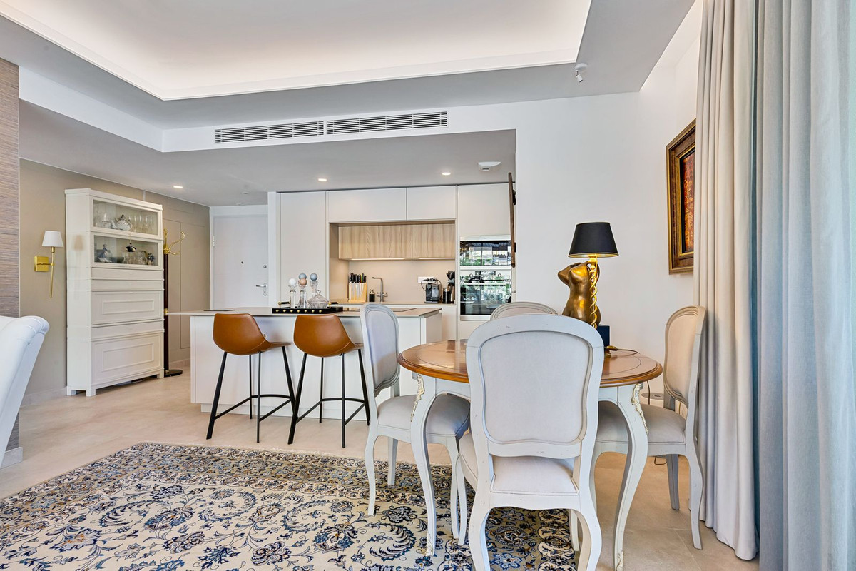 3 Bed Apartment for sale in Fuengirola Costa Del Sol, Málaga, Spain