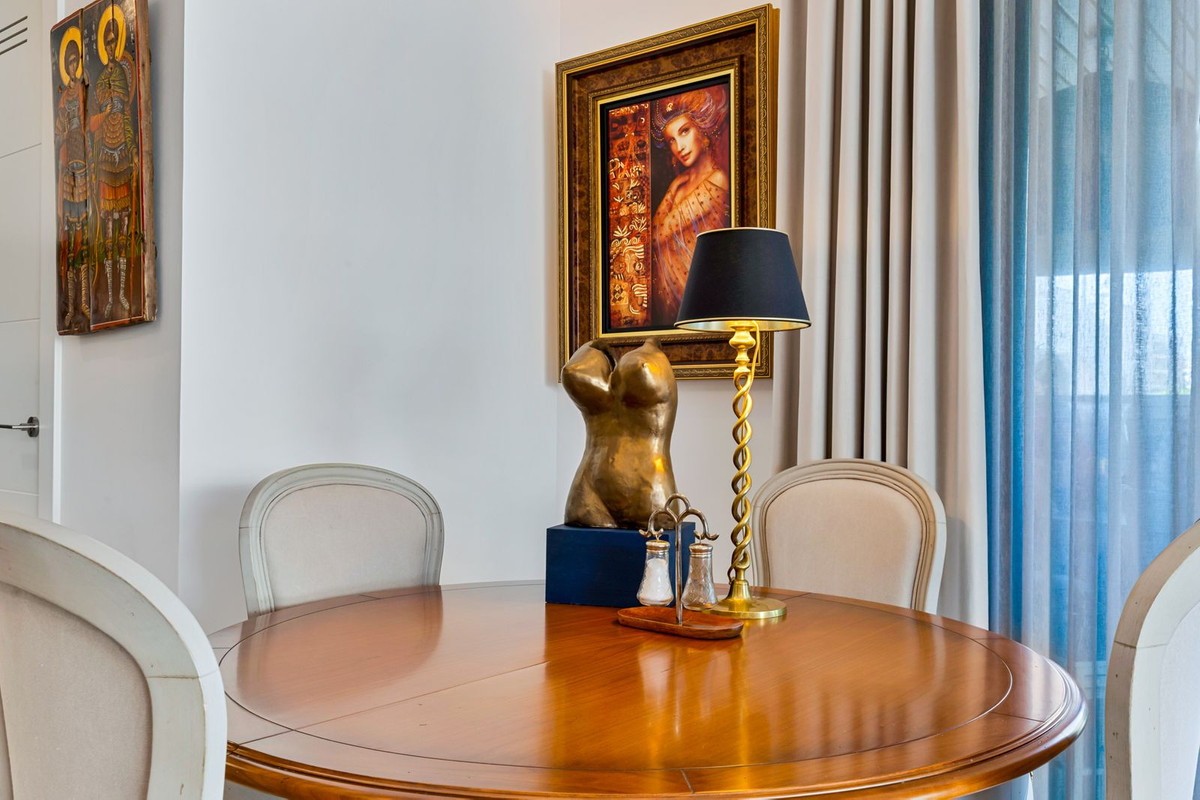 3 Bed Apartment for sale in Fuengirola Costa Del Sol, Málaga, Spain
