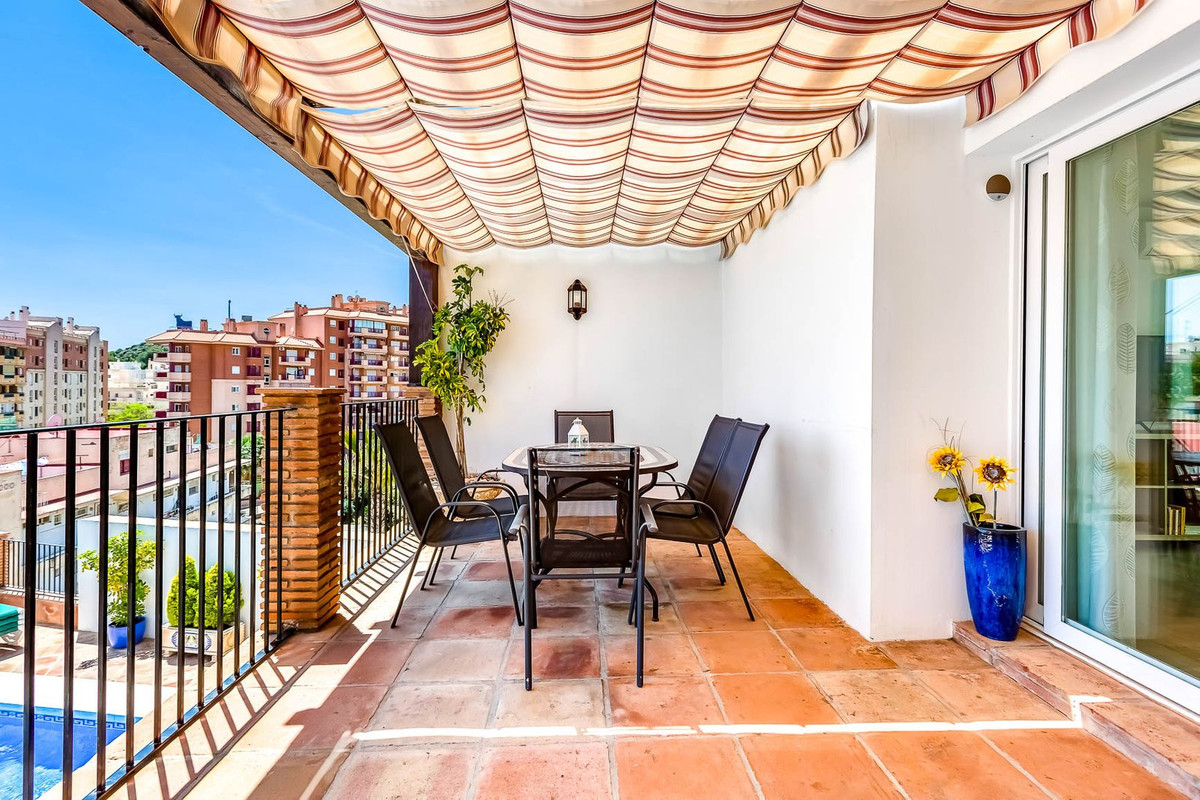 12 Bed Commercial unit for sale in Torreblanca Costa Del Sol, Málaga, Spain