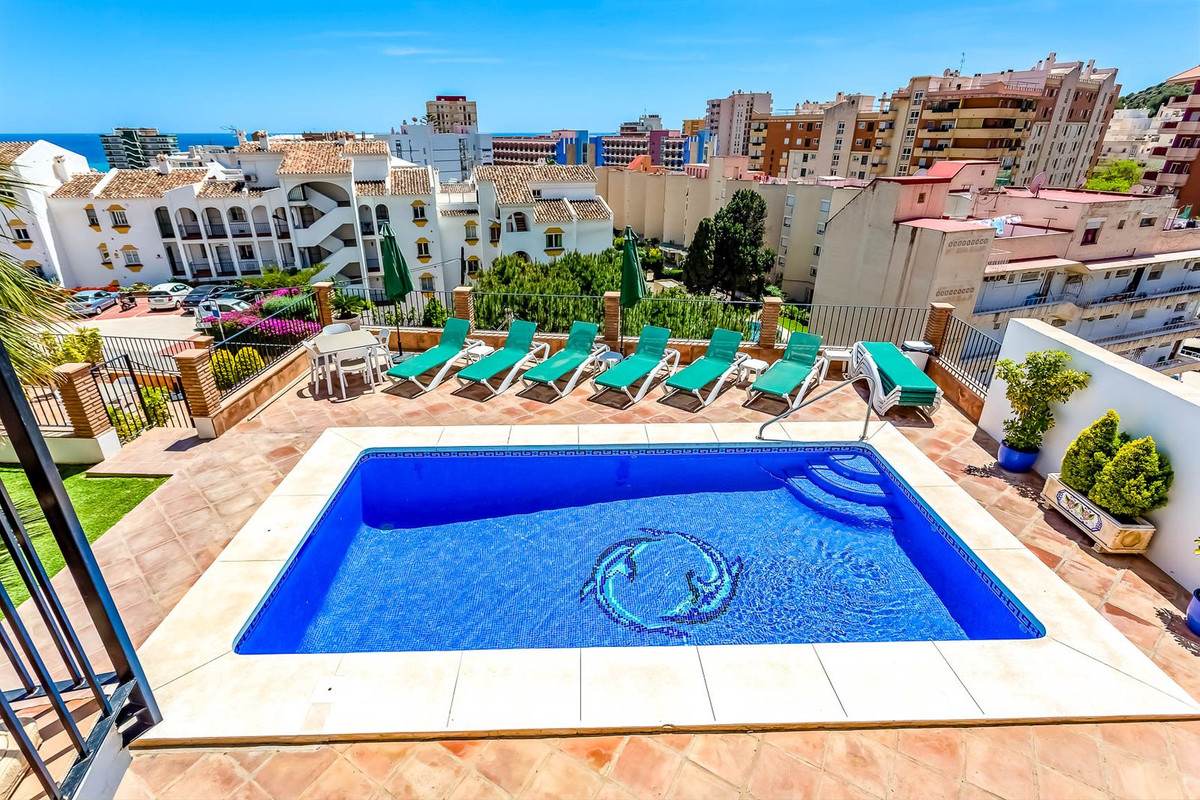 12 Bed Commercial unit for sale in Torreblanca Costa Del Sol, Málaga, Spain