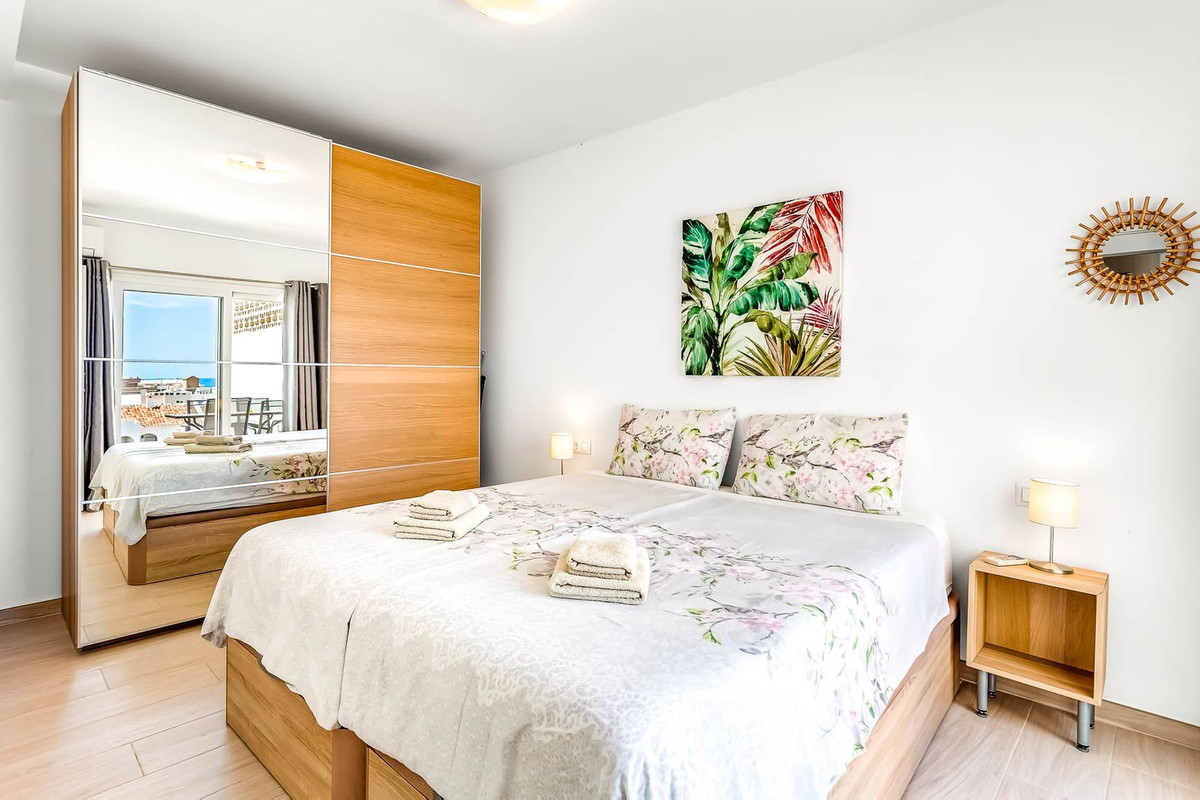 12 Bed Commercial unit for sale in Torreblanca Costa Del Sol, Málaga, Spain